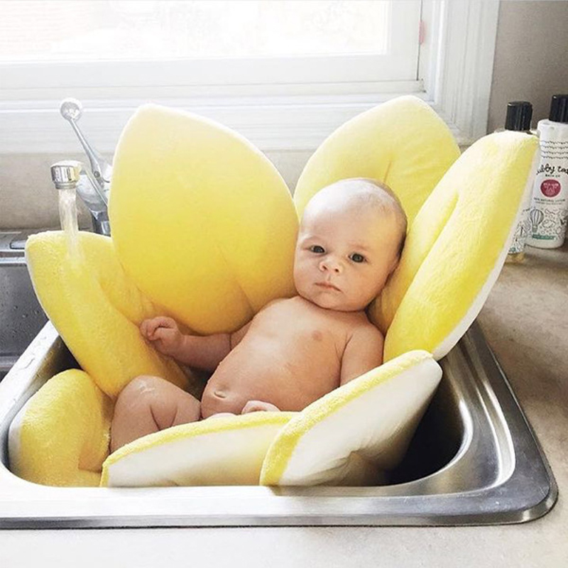 Baby Care Products Baby Bath T - огляд і ціна Baby Products For Bathing